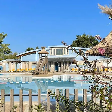 T1 Lumineux Avec Balcon Et Wifi A Barbotan, Animaux Admis - Fr-1-841-19 *